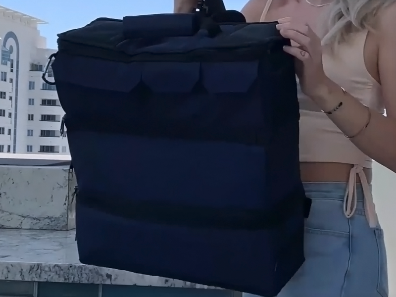 image quick reach pockets